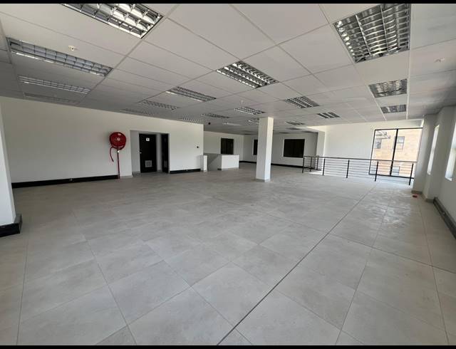 2,316M² WAREHOUSE TO LET IN MULDERSDRIFT